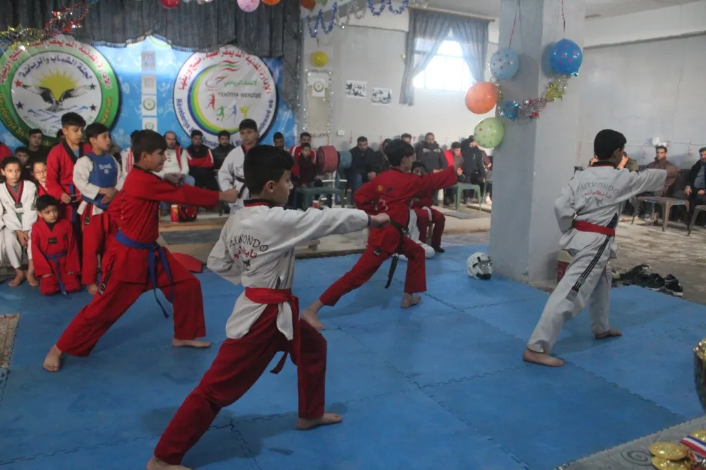 ​​​​​​​Şampyonên futbolê yên Minbicê hatin xelatkirin