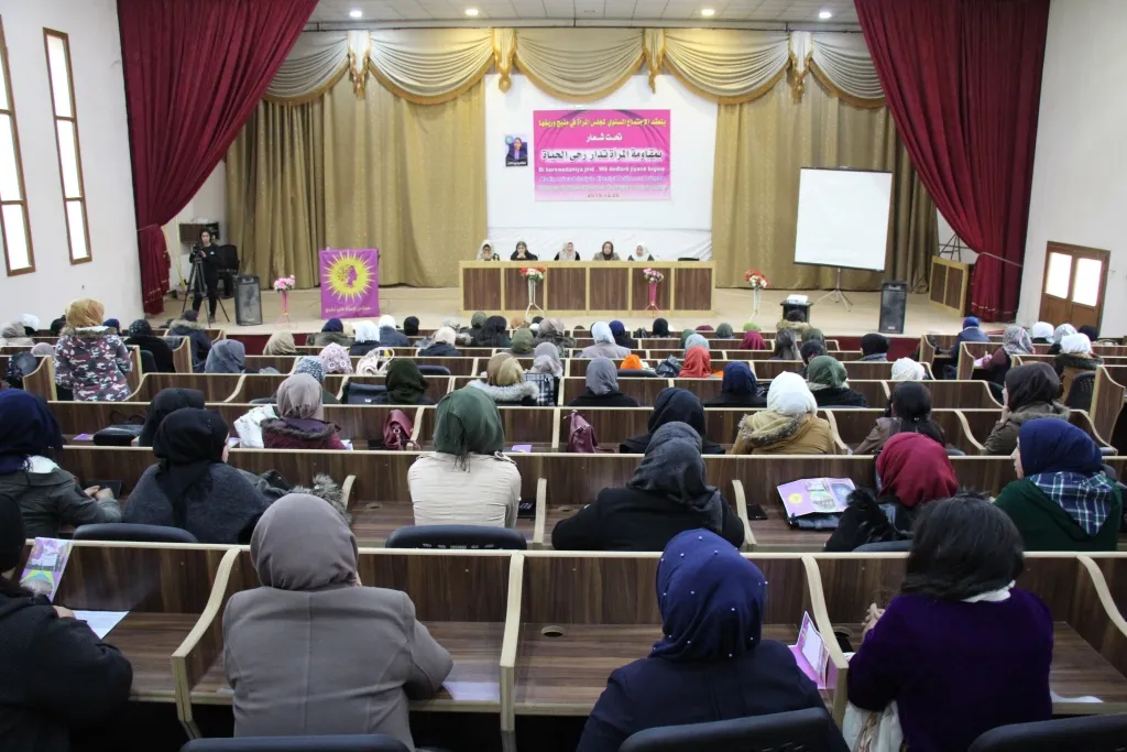 Rêveberiya Jinan a Minbicê û Yekitiya Jinên Ciwan a Şehbayê civînên salane lidar xistin