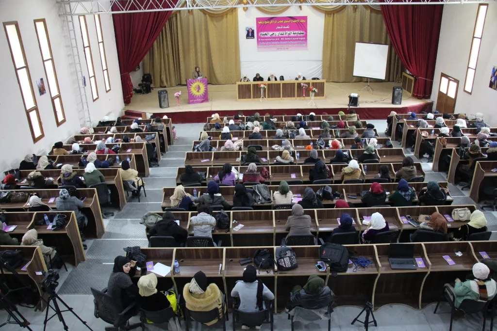 Rêveberiya Jinan a Minbicê û Yekitiya Jinên Ciwan a Şehbayê civînên salane lidar xistin