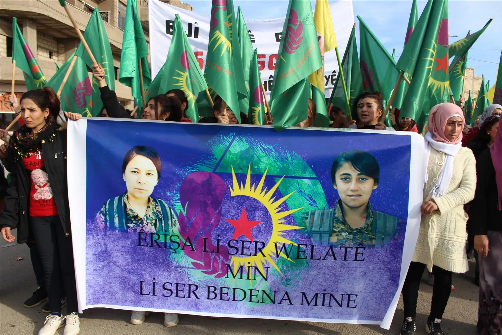 Jinên ciwan: Em hemû YPJ‘ê ne
