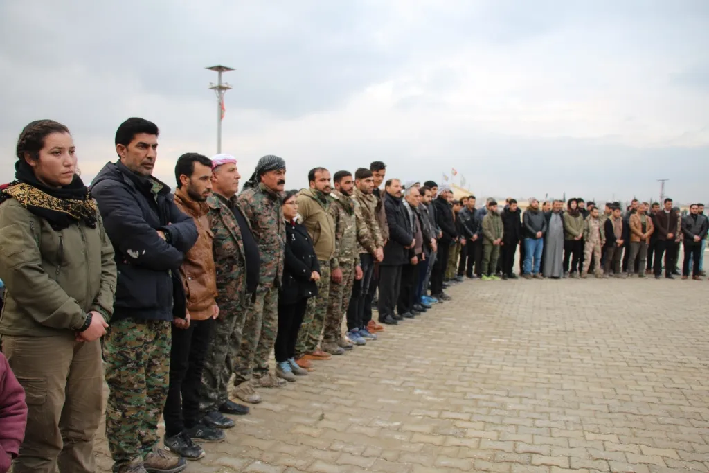 Şehîdên meha Kanûnê li Minbicê hatin bibîranîn