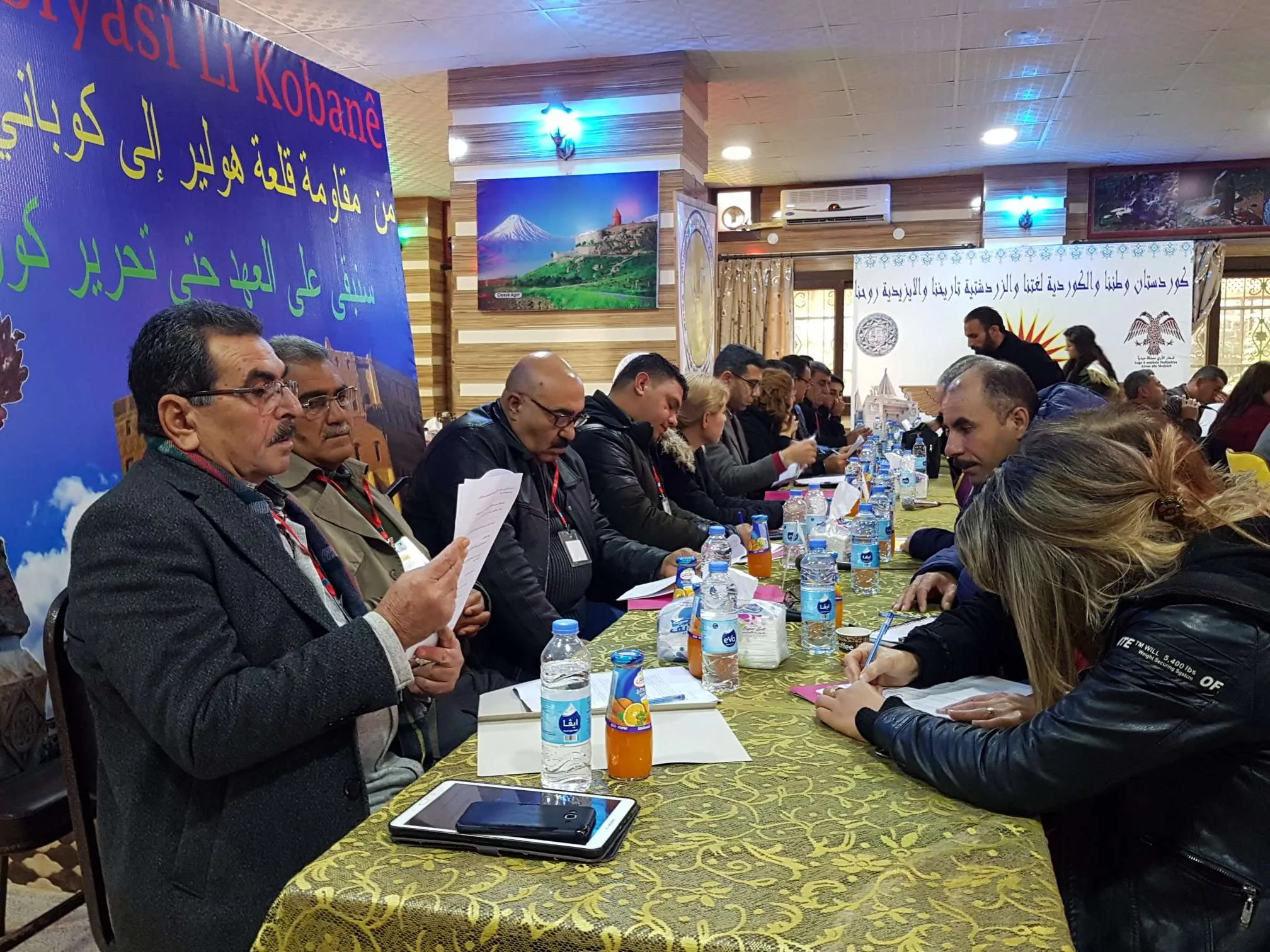 Siyaseta partiyên kurdî mijara nîqaşên komxebata li Kobanê bû