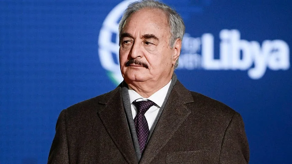Hefter diçe Yewnanistanê
