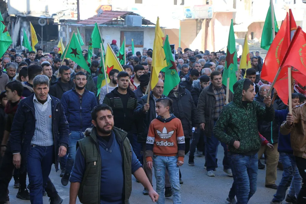 Xelkê Helebê li dijî dagirkeriya Tirk daketin qadan