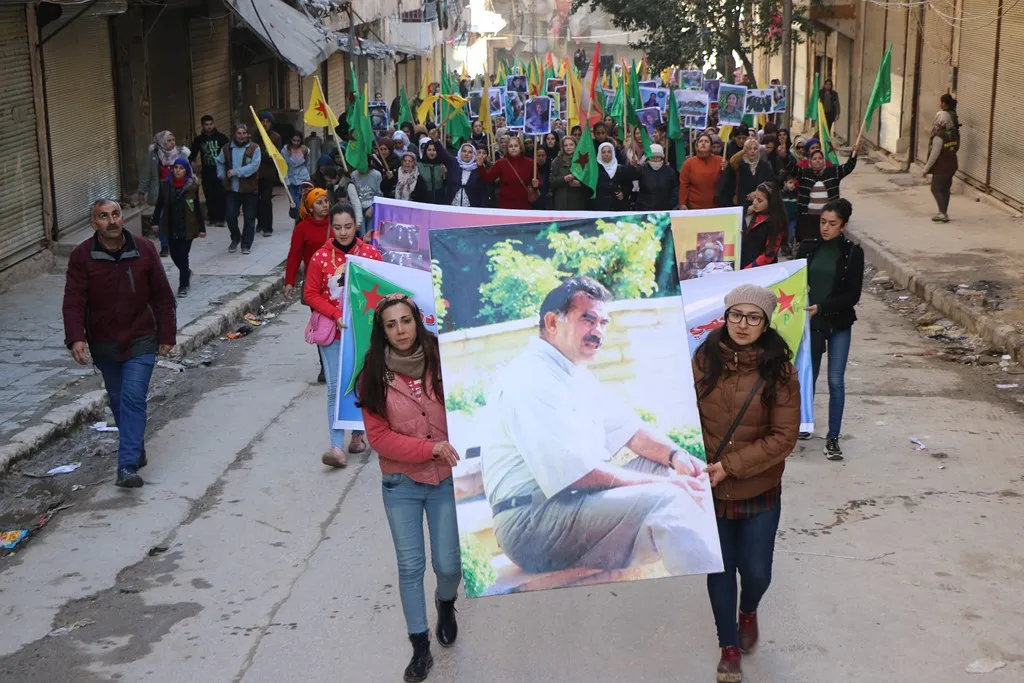 Xelkê Helebê li dijî dagirkeriya Tirk daketin qadan