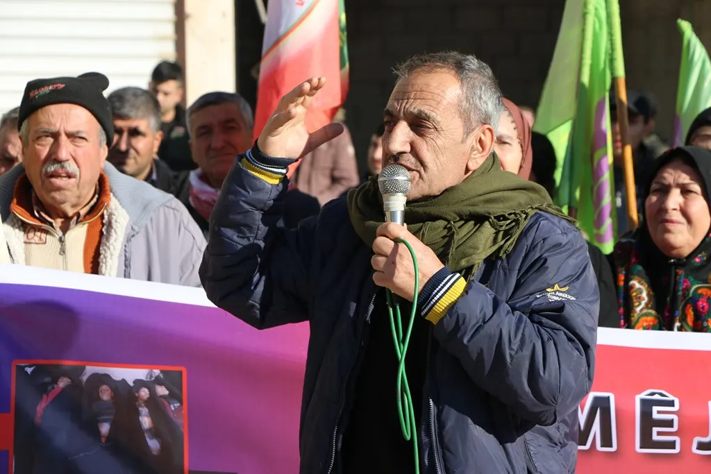Xelkê Helebê li dijî dagirkeriya Tirk daketin qadan
