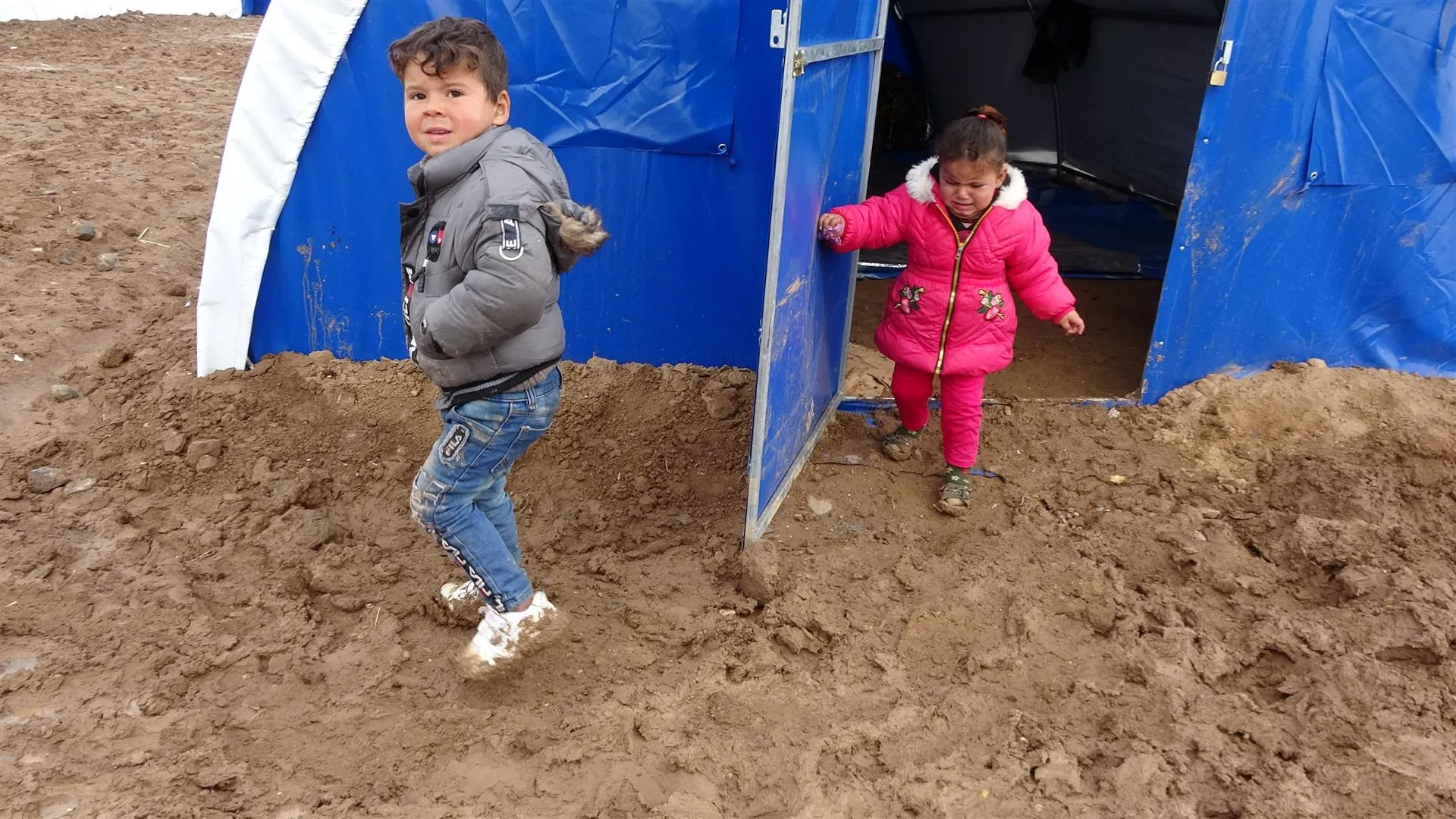 Barana xêrê ji bo koçberên Serêkaniyê veguherî xezebê