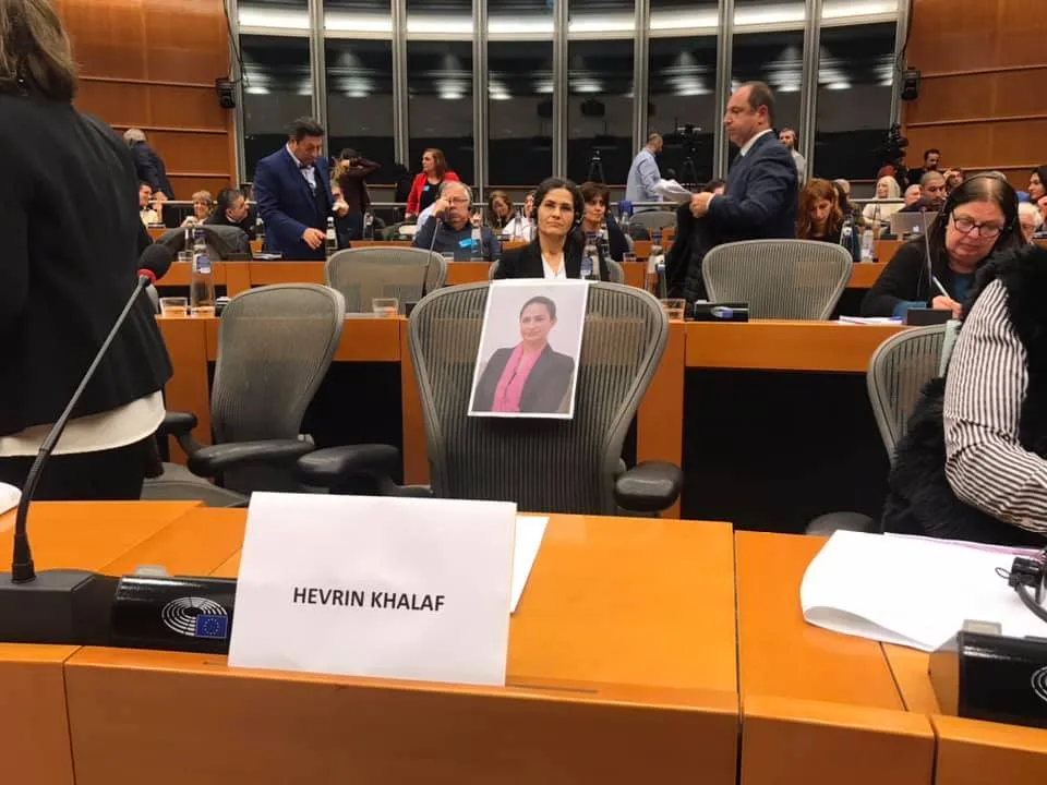 Bernameya roja yekemîn a konferansa li PE‘yê bi semîneran bi dawî bû