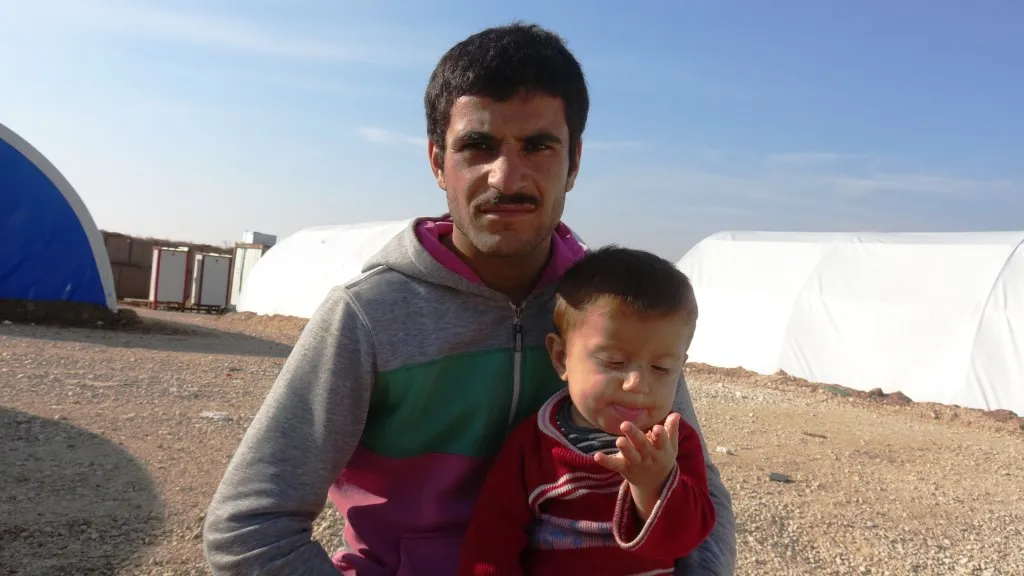 Rêveberiya kampa koçberên Girê Spî amadekariyên pêşwazîkirina bi sedan malbatan dike