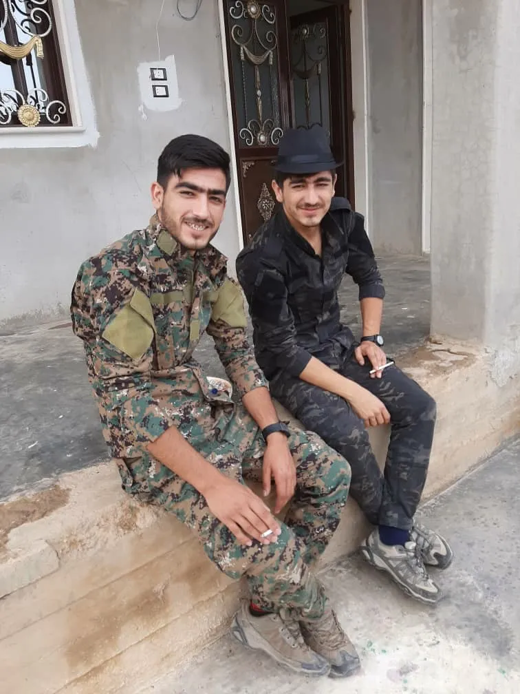 Rêya birayên xwe şopand û bû parêzvanê welat