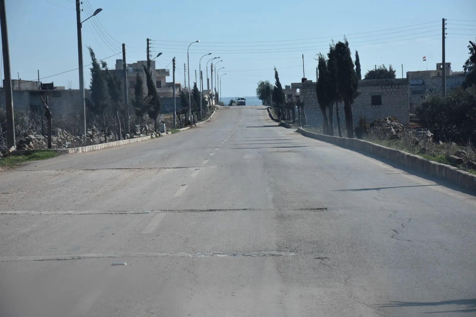 ​​​​​​​Di du salan, li Şêrawa bi sedan hektar zevî hatine şewitandin