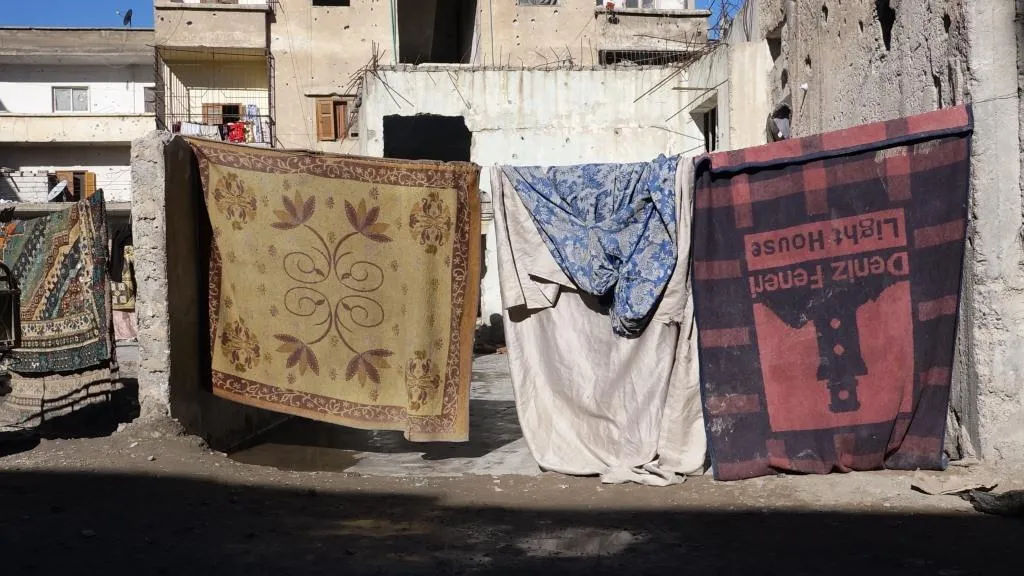 Hêviya malbata koçber derî û pencere ne