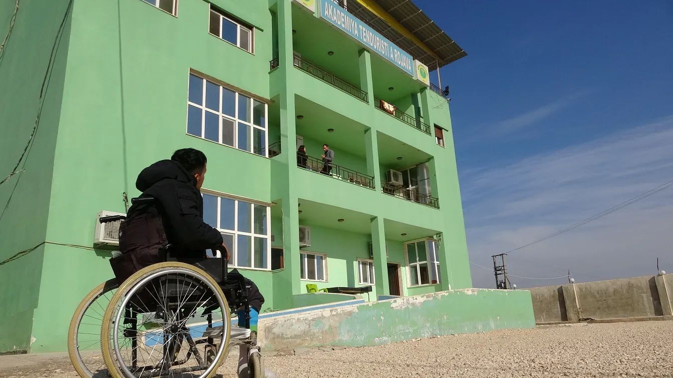 ‘Nejbîr a birîndar, hêvî û moralê birîndaran xweş dike’