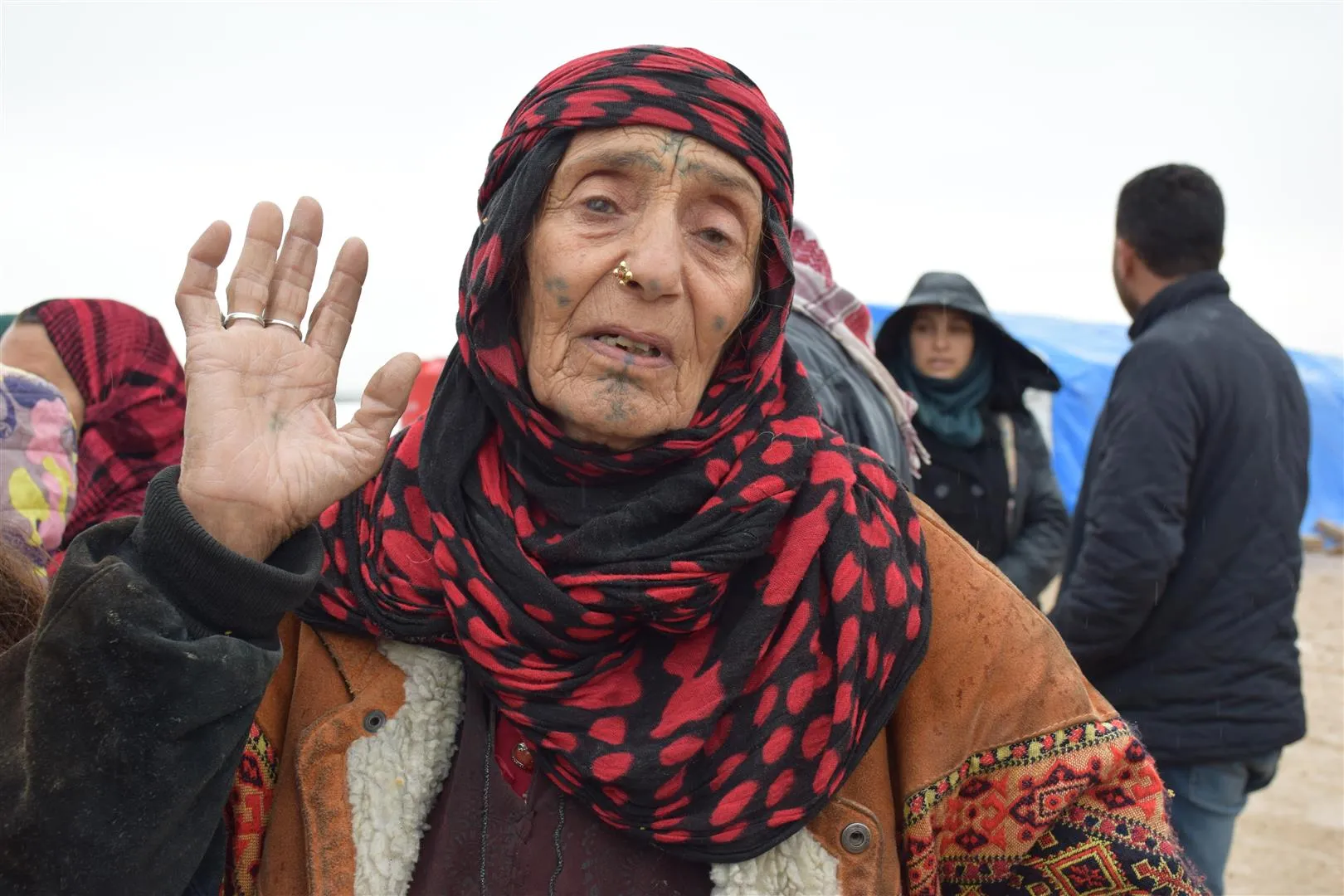 ‘Çete li warê me ne, lewma em nikarin li malên xwe vegerin’