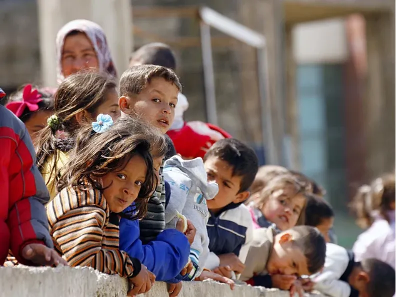 Li Sûriyê 5 milyon zarok winda ne, bi hezaran mexdûrên tundiya zayendî ne