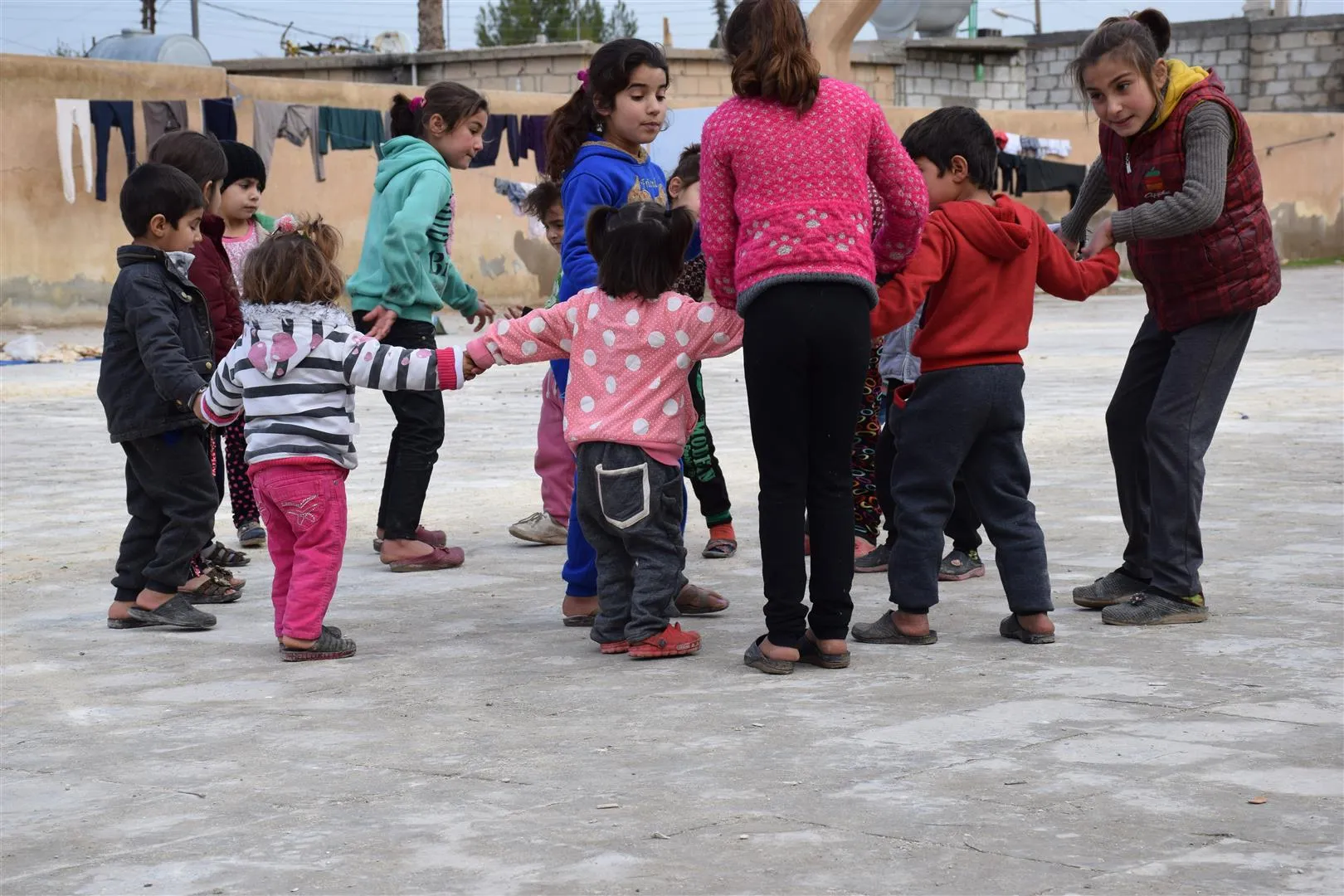 Zilfa du caran bi koçberiyê re rû bi rû maye