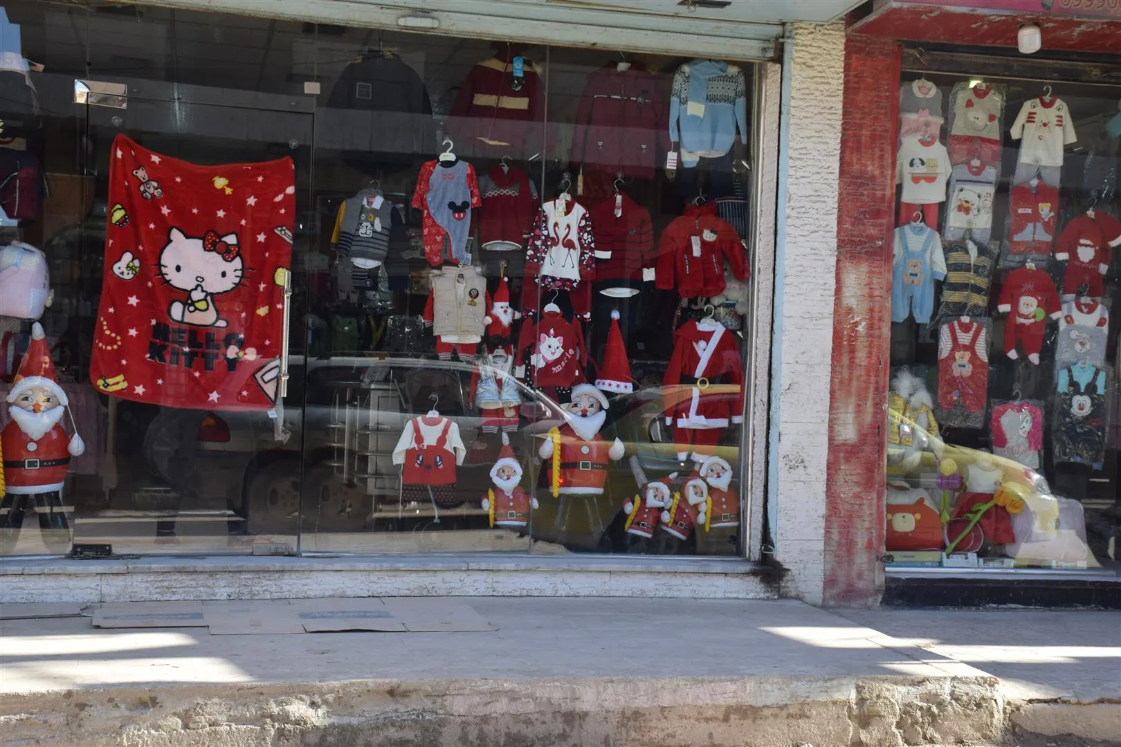 Êrişên artêşa Tirk kêfxweşiya pîrozbahiya sersalê di nîviyê de hişt