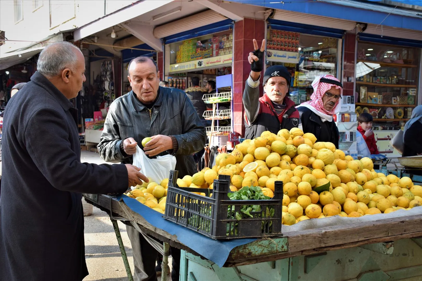 Şêniyên Qamişlo biryara Rêveberiya Xweser ereni nirxandin