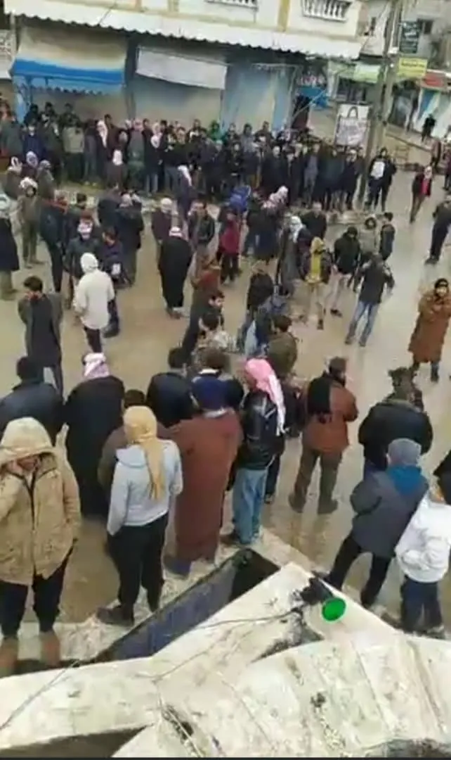 Şêniyên Girê Spî: Bila çete ji Girê Spî derkevin