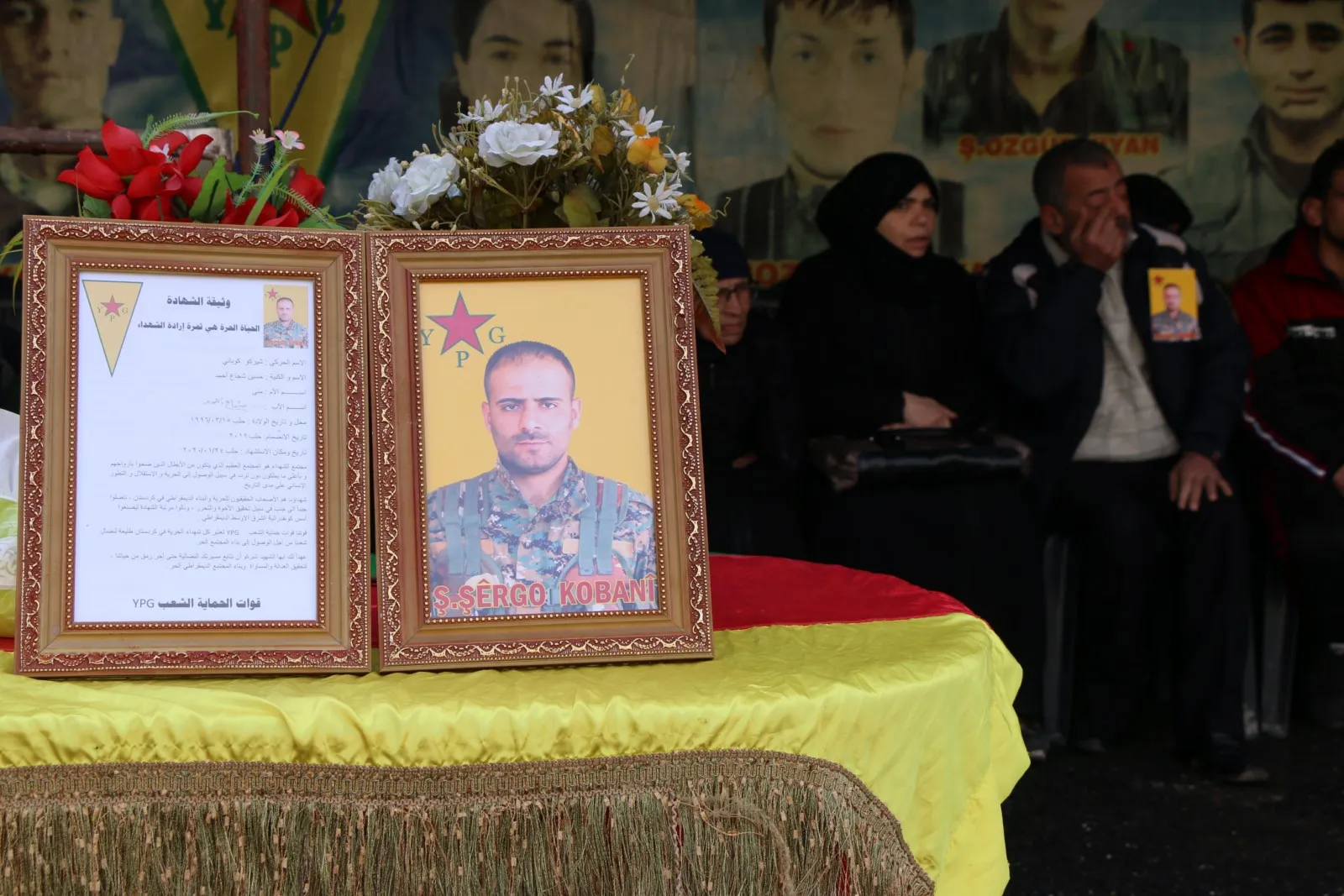 Şêniyên Helebê sersaxî da malbata şehîd Şêrko Kobanê