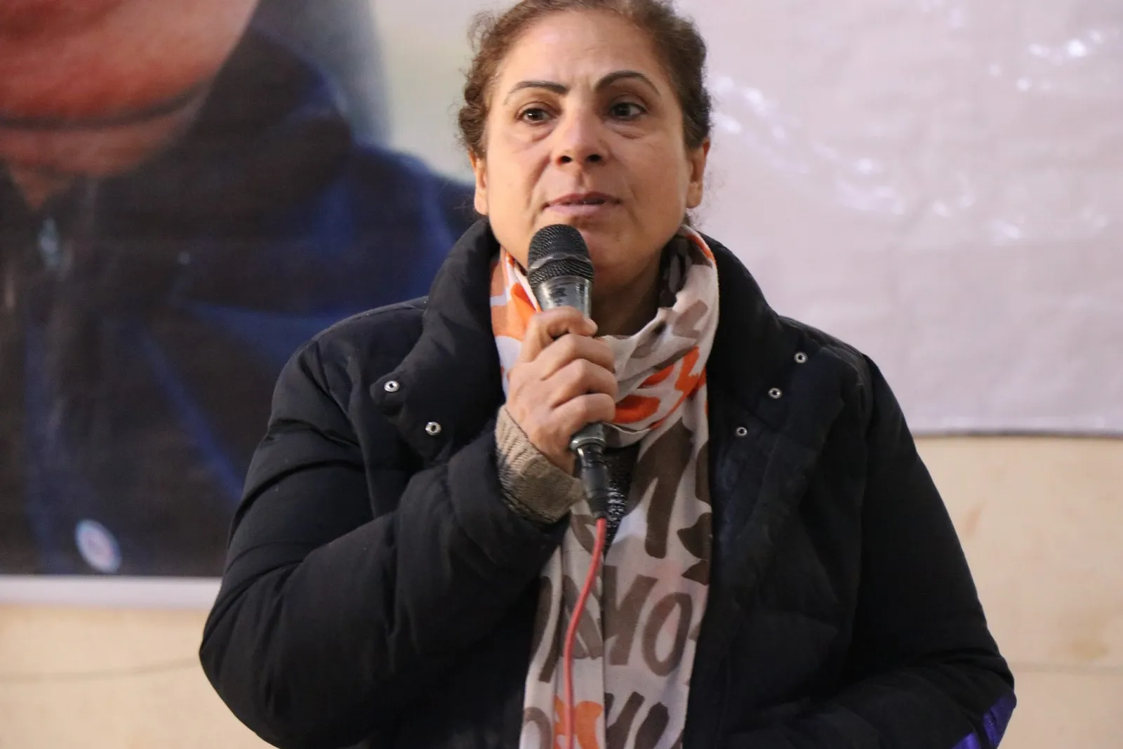 Şagirtên dibistanên Kampa Serdem pêşangeheke wêneyan li dar xist
