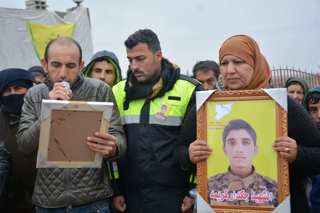 Di oxirkirina şehîd Çekdar de gel got:Tirkiyê hebûna hemû pêkhateyên Bakur û Rojhilatê Sûriyê hedef digre