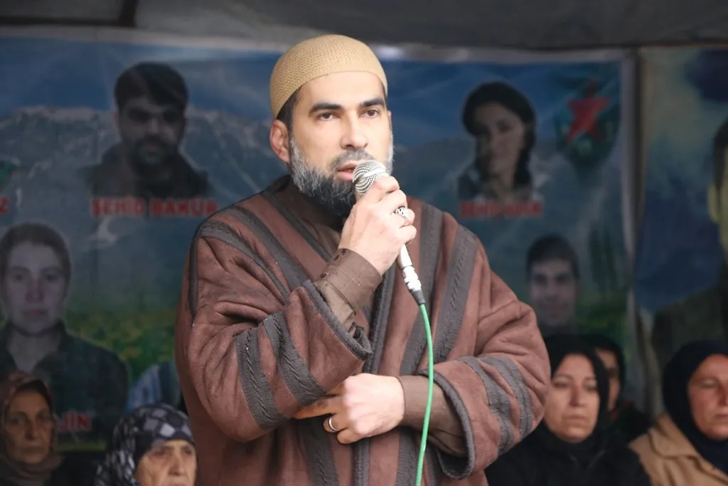 Şêniyên Şêxmeqsûdê sersaxî da malbata şehîd Welîd
