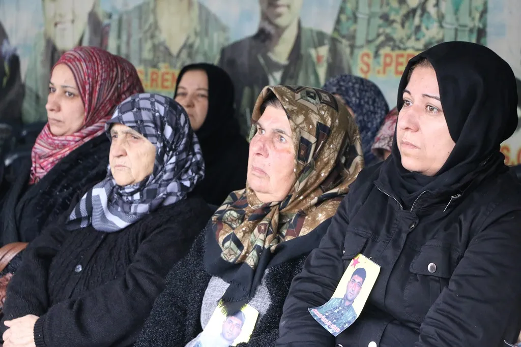 Şêniyên Şêxmeqsûdê sersaxî da malbata şehîd Welîd