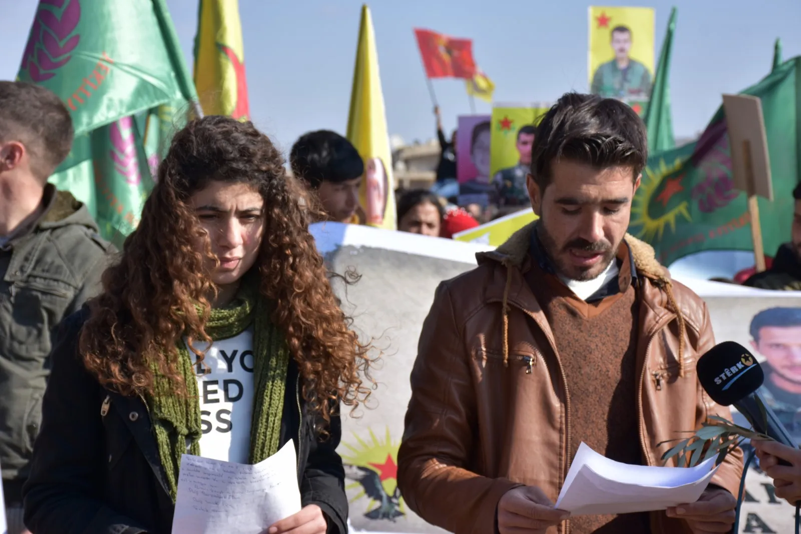 Ciwanên li Til Rifatê  dagirkeriya dewleta Tirk a li Efrînê şermezar kirin