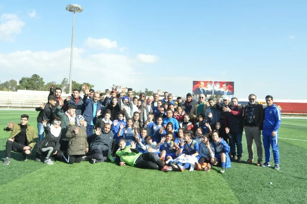 Tîma Jinan a Amûde bû şampiyonê turnuvaya futbolê  Sûriyê