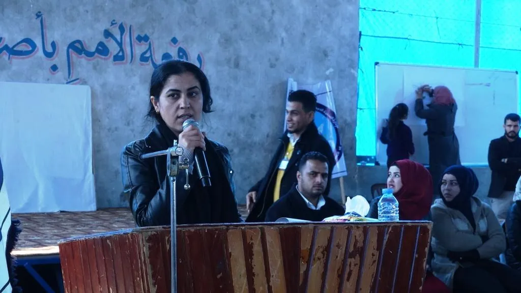 Meclisa Sivîl a Reqayê mamoste xelat kirin