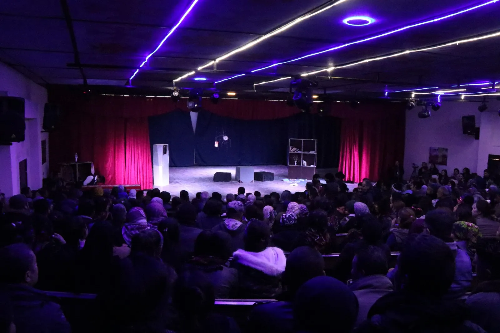 Di roja sêyemîn a mîhrîcanê de: Şanoya Odeya Bê Çivîk