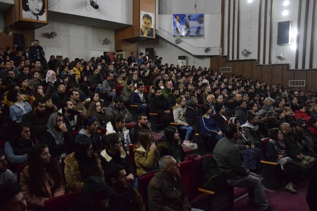 Fîlmê "Ji bo azadiyê" li Qamişlo hate pêşandan