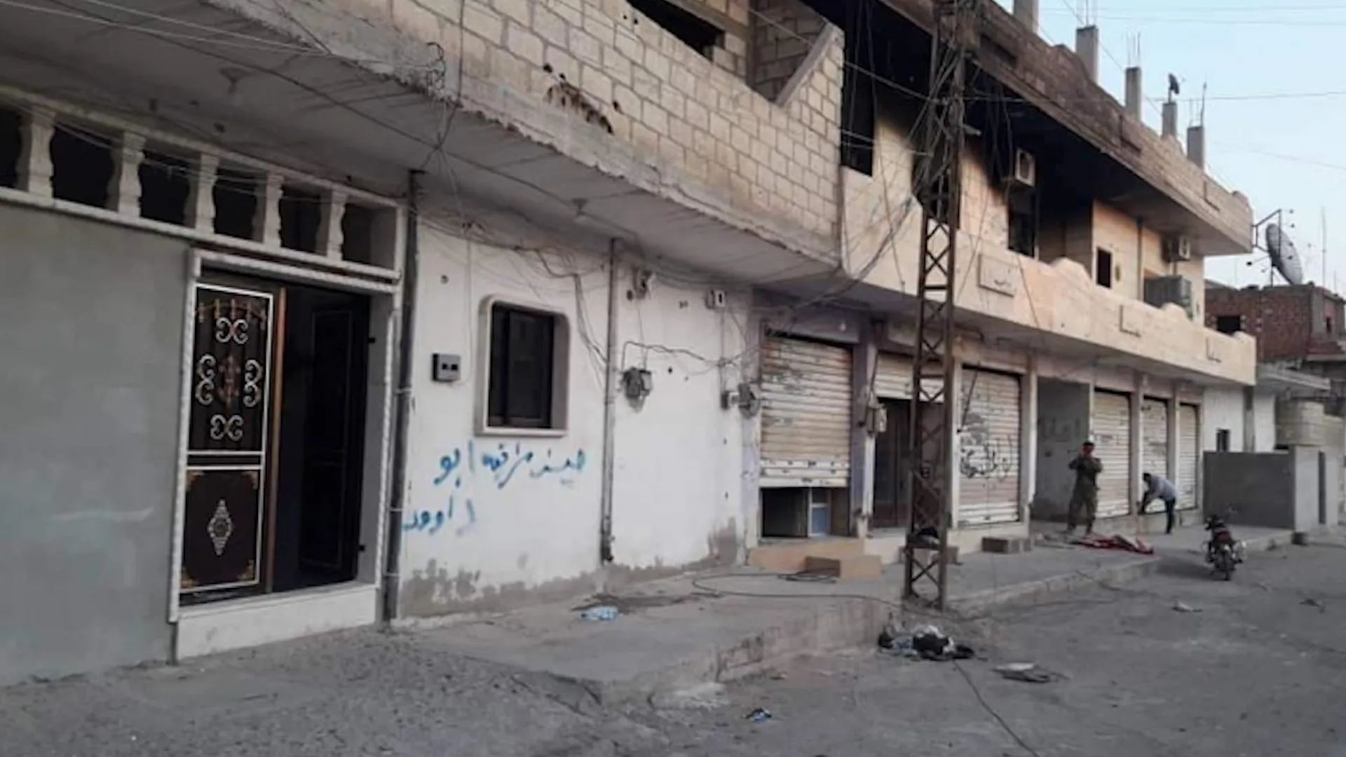 Dagirkeran ser mala wî de girt, birîndar kir û piştre revandin