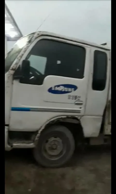 Çeteyên dewleta Tirk li gundewarê Eyn Îsayê rê girtin û erebeyên sivîlan didizi