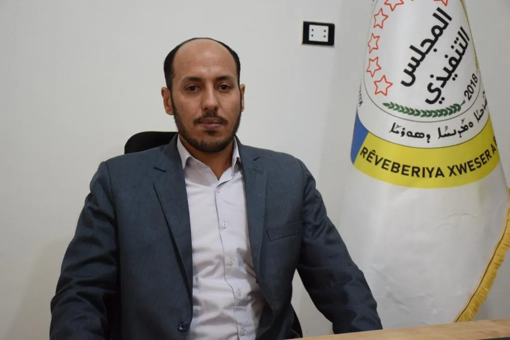 Qanûna Karmendan a Bakur û Rojhilatê Sûriyê çi ye?