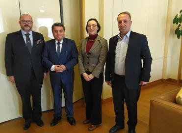 Nûnerên Rêveberiya Xweser bi şandeya Belçîkayê re civiyan