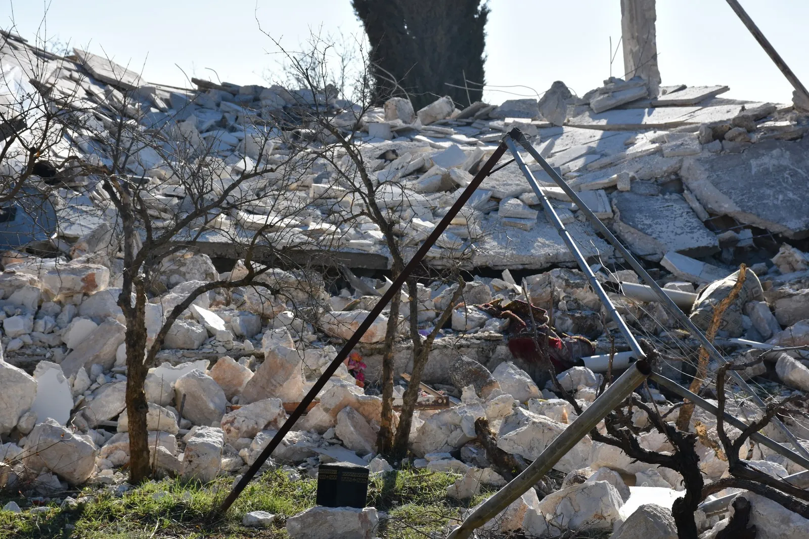 Encêla Reşo: Komkujiya gundê Eqîbê sûcekî mezin ê mafên mirovan e