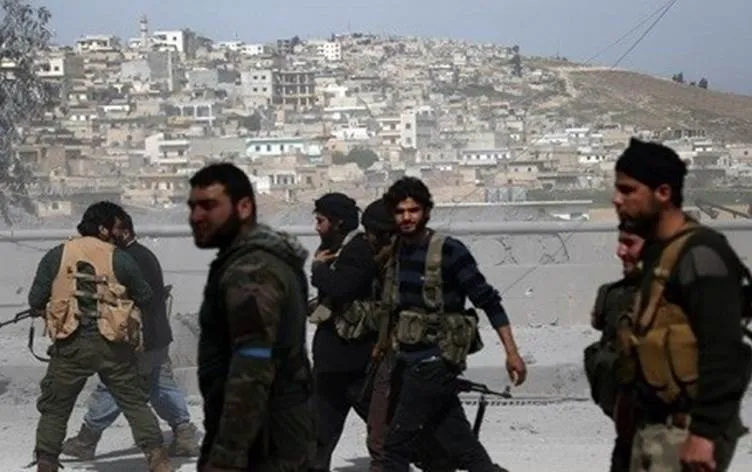 Artêşa Tirk, çeteyan ji Efrîna dagirkirî dişîne eniyên Helebê