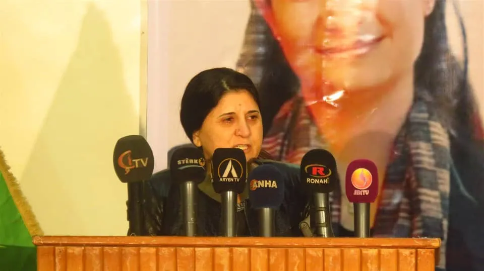 Asya Abdullah: Heta ku dagirkeriya Tirkiyê li ser xaka me bidome, tu aştî li Sûriyê pêk nayê