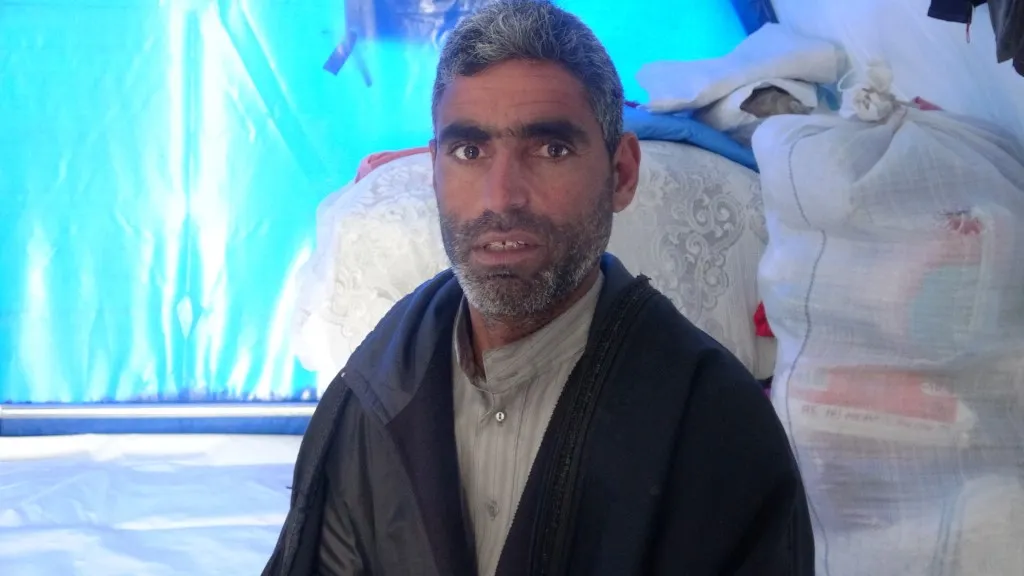 Koçberên nû yên li kampa Til Semin ji ber piştgiriya kêm azaran dikişînin