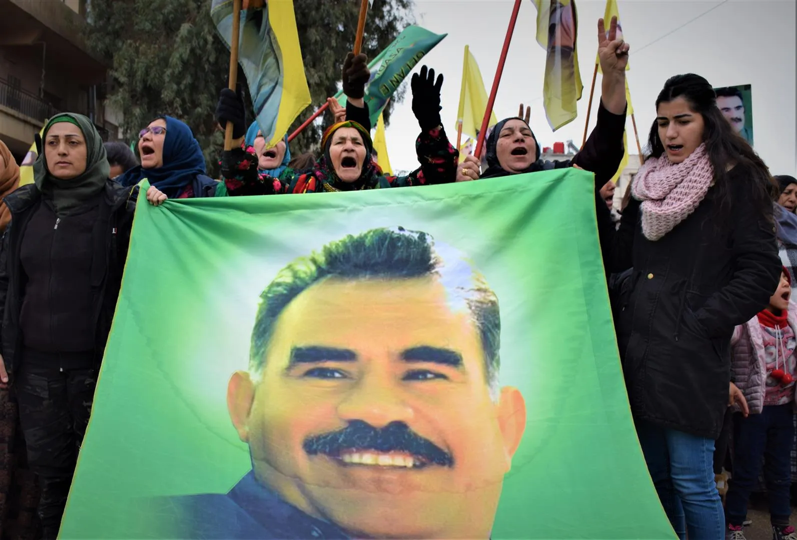 Şêniyên kantona Qamişlo komploya navneteweyî ya li dijî Ocalan şermezar kir