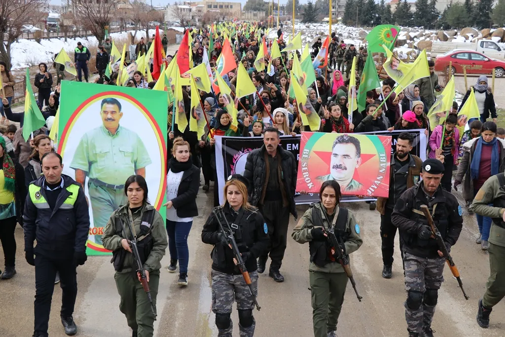Şêniyên kantona Qamişlo komploya navneteweyî ya li dijî Ocalan şermezar kir