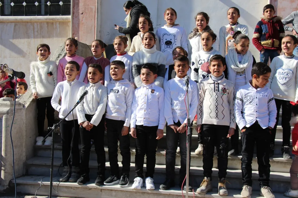 Xebatên Komîteya Çalakiyên Dibistanan a Minbicê ji bo pêşxistina perwerdeyê