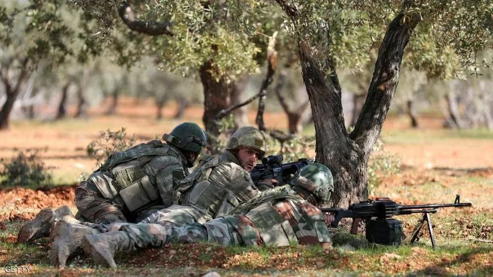 SOHR: Li Idlibê bi kêmanî 5 leşkerên Tirk hatin kuştin