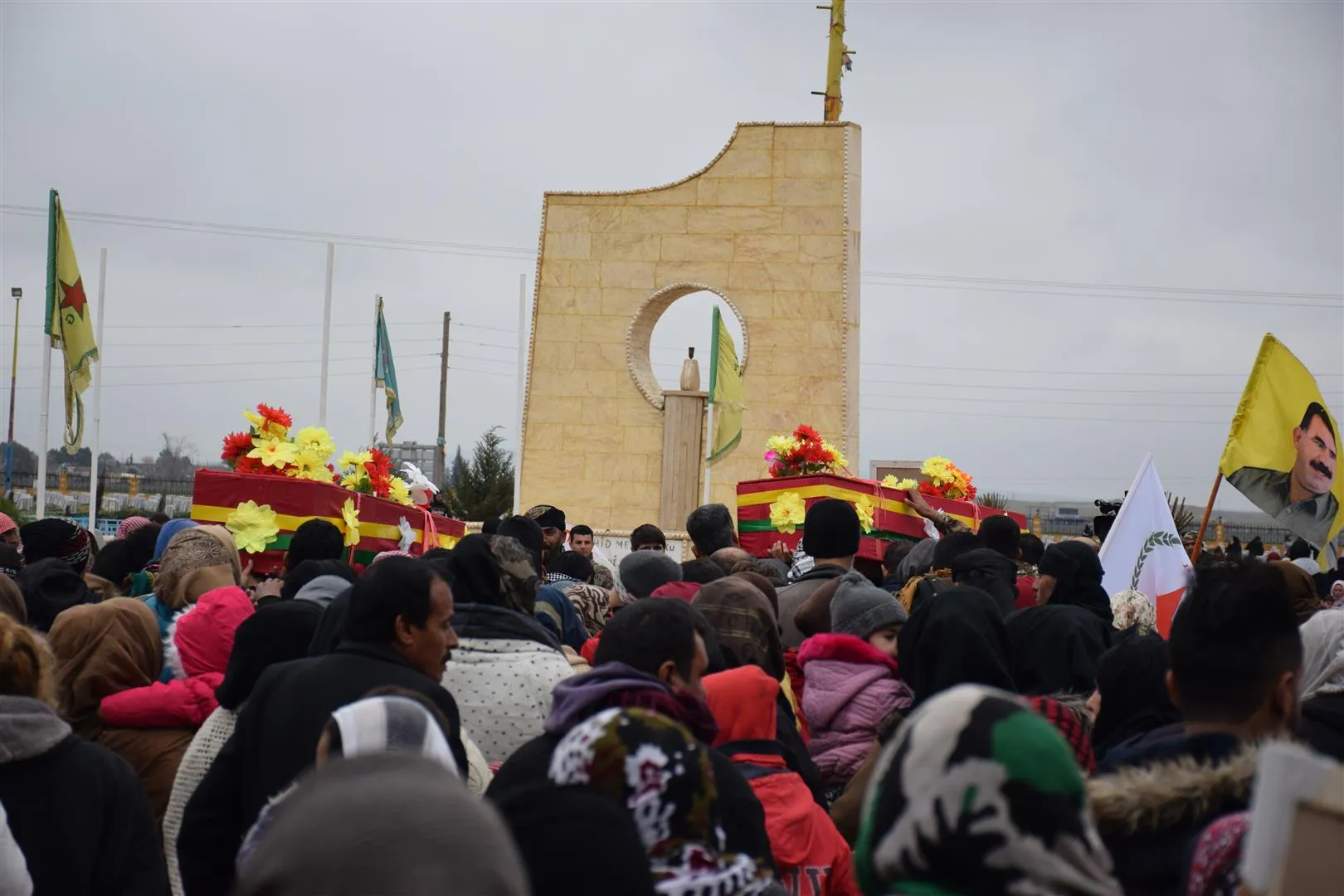 Cenazeyê şehîd Hisên û Ehmed li Hesekê hatin veşartin