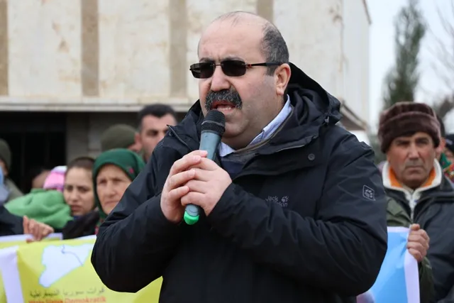 Li Dêrikê cenazeyên 7 şehîdan bi merasîmekî girseyî hatin veşartin