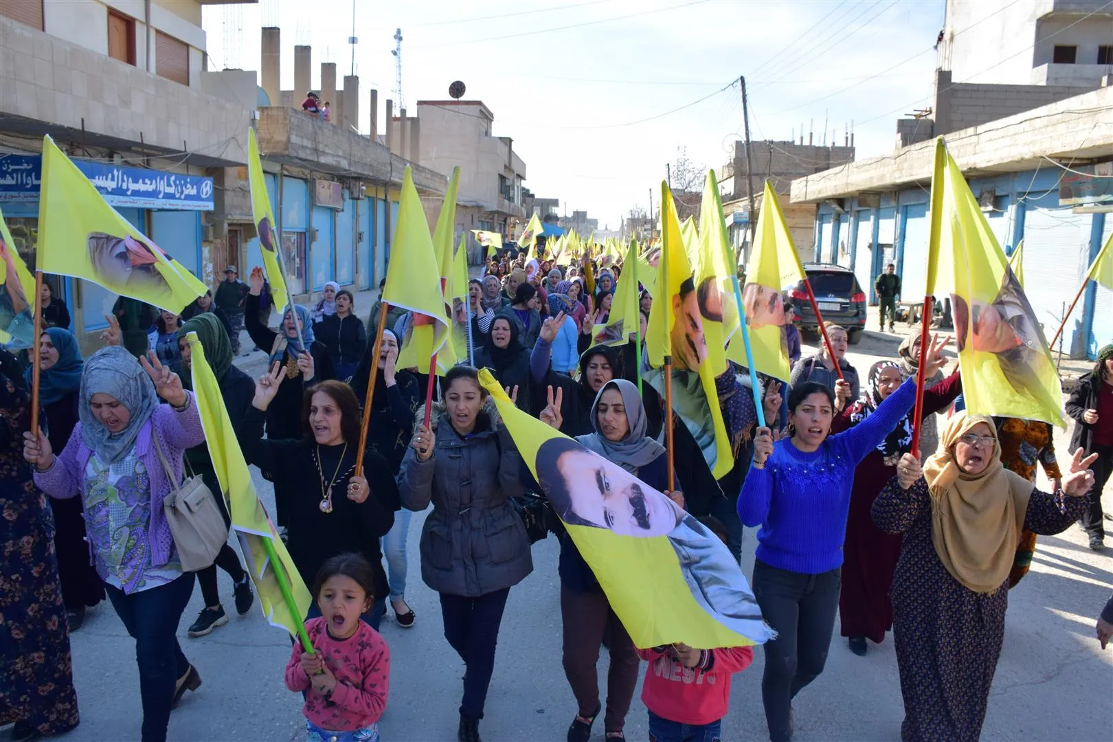 Li gelek navendên kantona Qamişlo ji bo Ocalan çalakî hatin lidarxistin