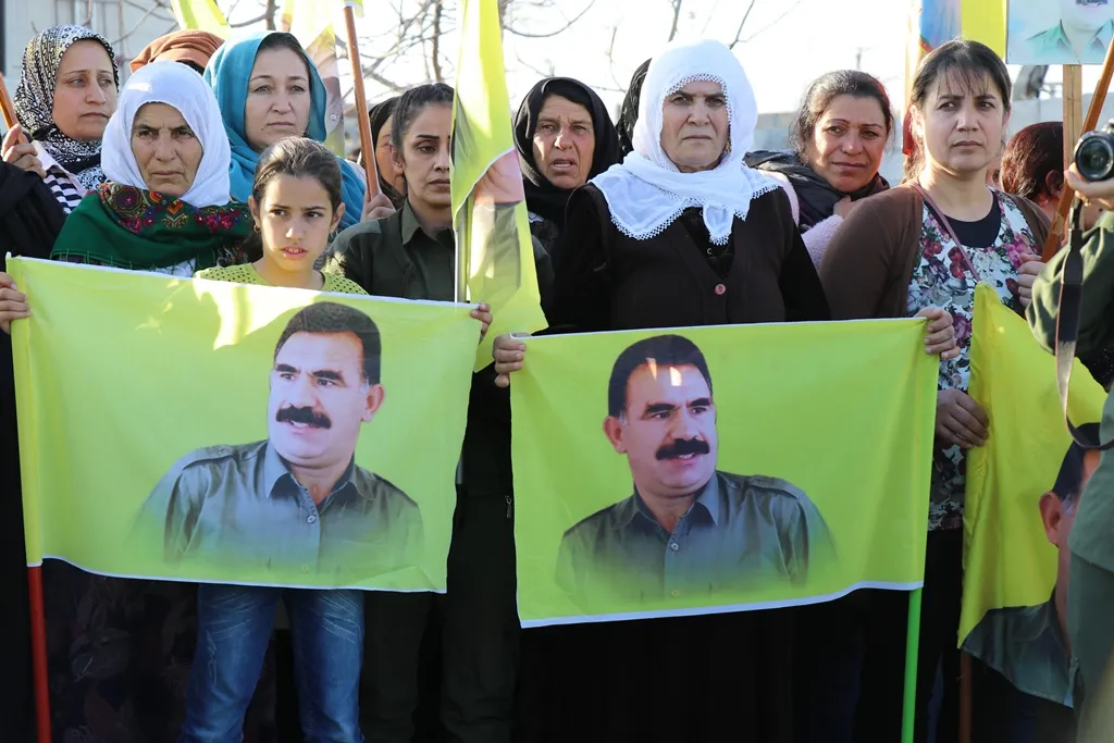Li gelek navendên kantona Qamişlo ji bo Ocalan çalakî hatin lidarxistin