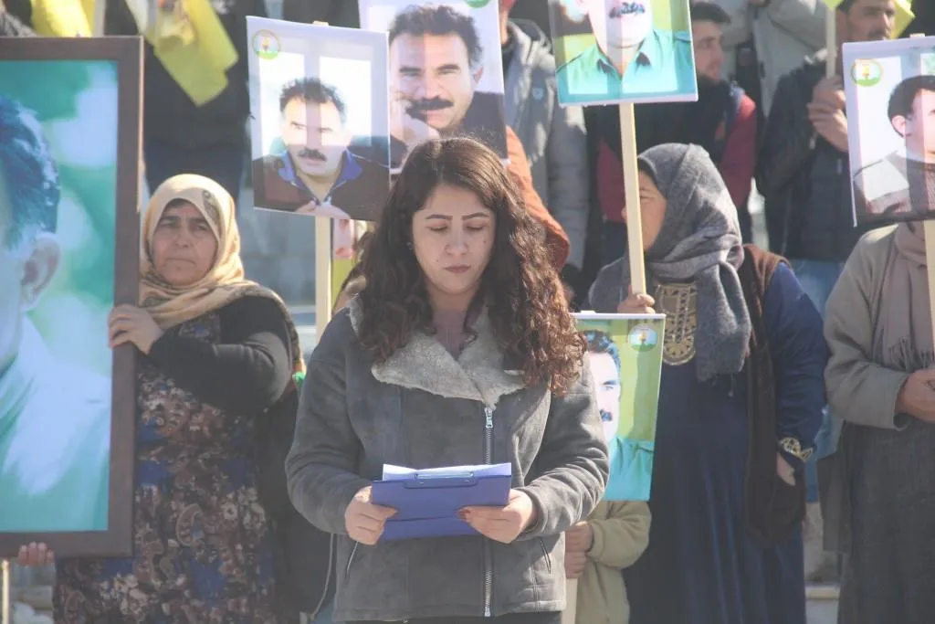 ​​​​​​​Dayik û hevjînên şehîdan banga azadiya Ocalan kirin
